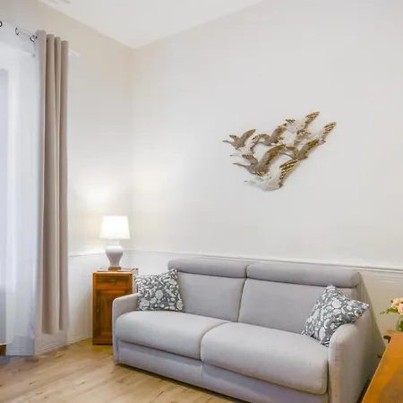 1 Bedroom Lovely In *